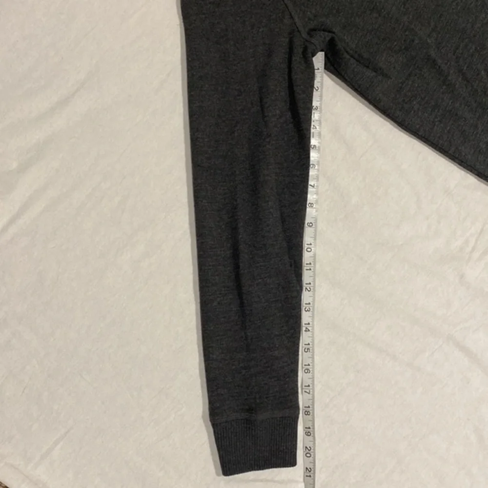 Banana Republic Gray Pullover‎ Sweater Size Large